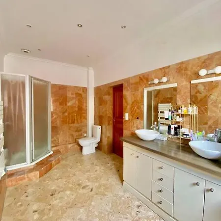 Superbe Maison A Saint-ouen *